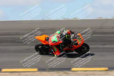 media/Apr-05-2024-Apex Assassins-CVMA Friday Practice (Fri) [[ee2ef04f2b]]/3-Racer 2/Session 3 (Bowl Speed Pans)/